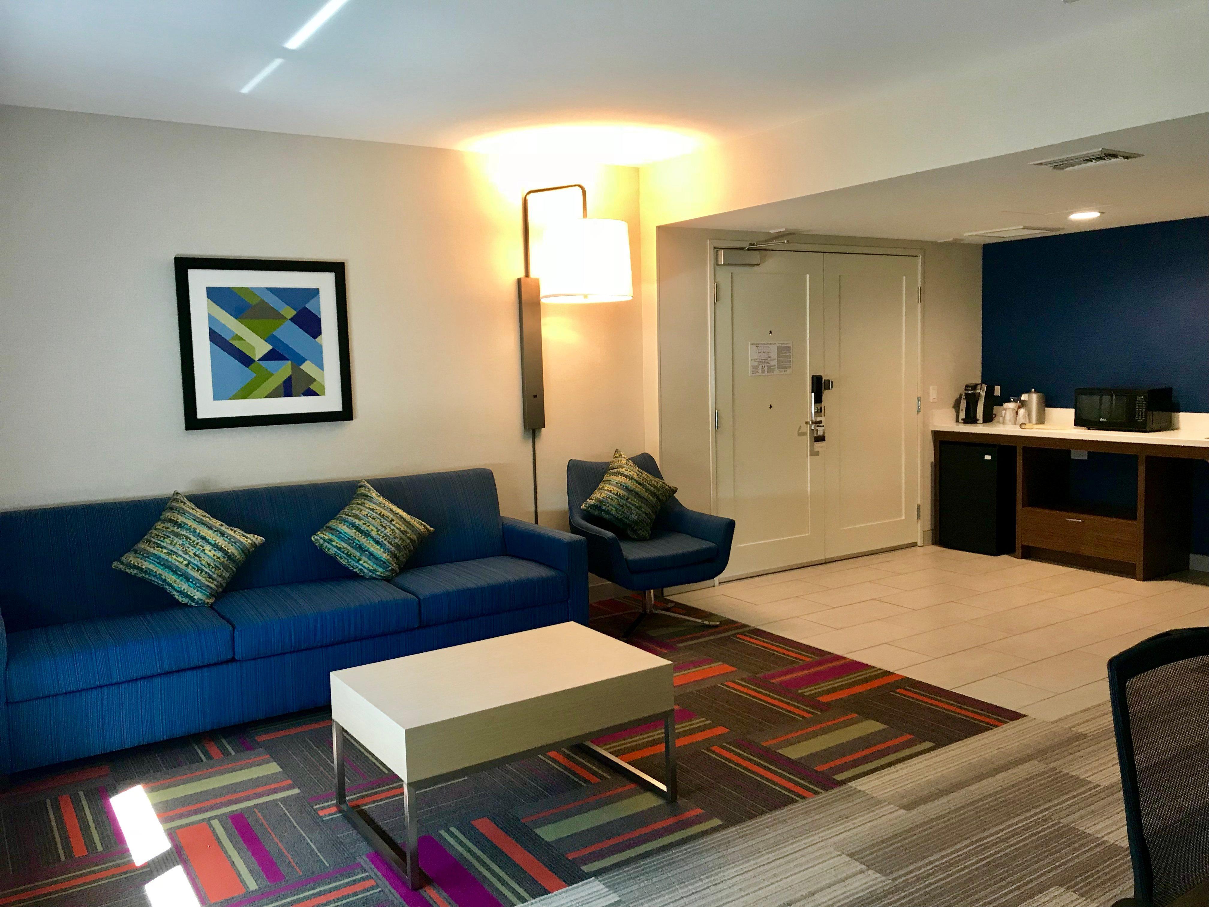 Holiday Inn Express & Suites Pasadena - Los Angeles By Ihg Ngoại thất bức ảnh