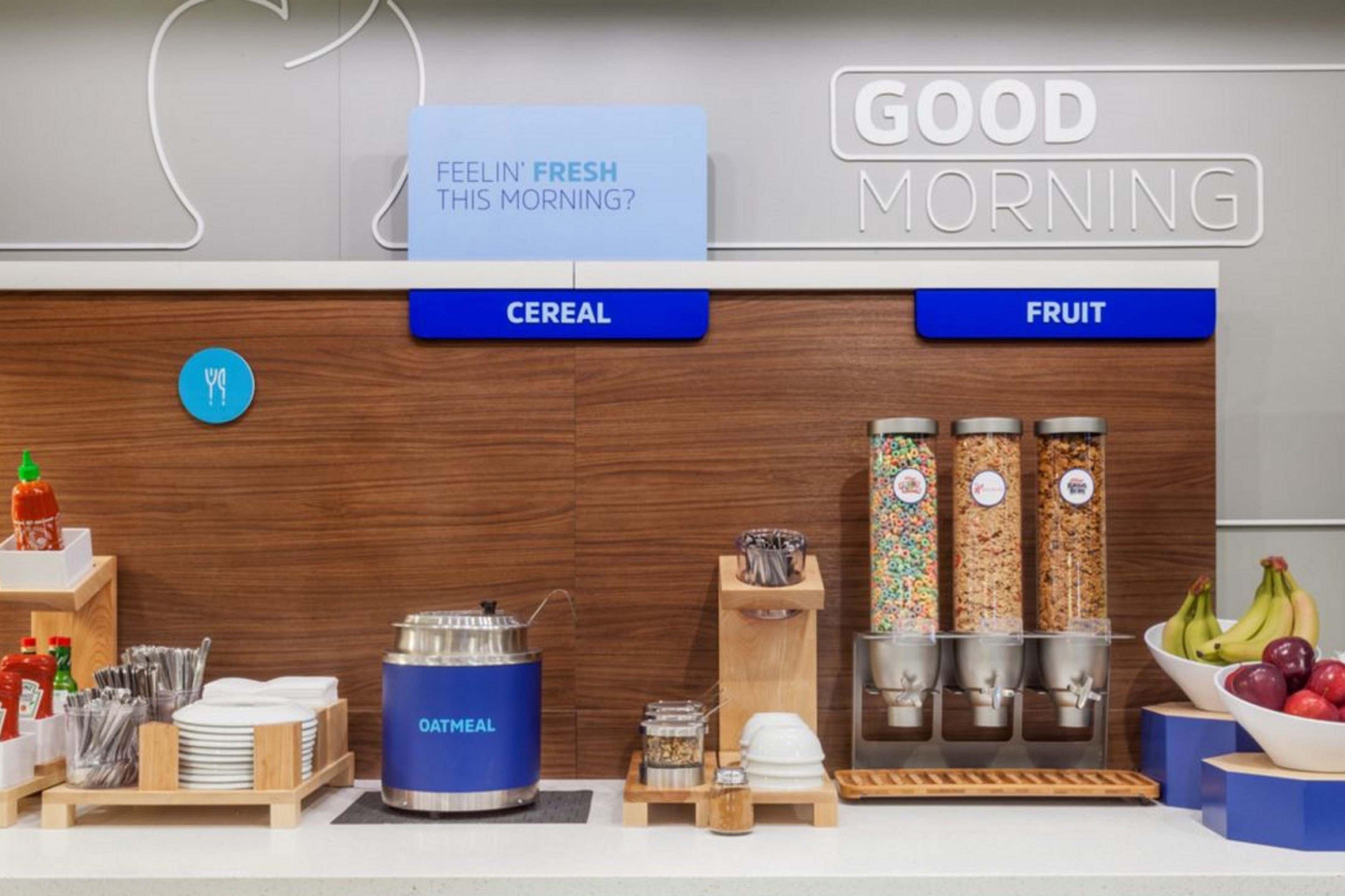 Holiday Inn Express & Suites Pasadena - Los Angeles By Ihg Ngoại thất bức ảnh