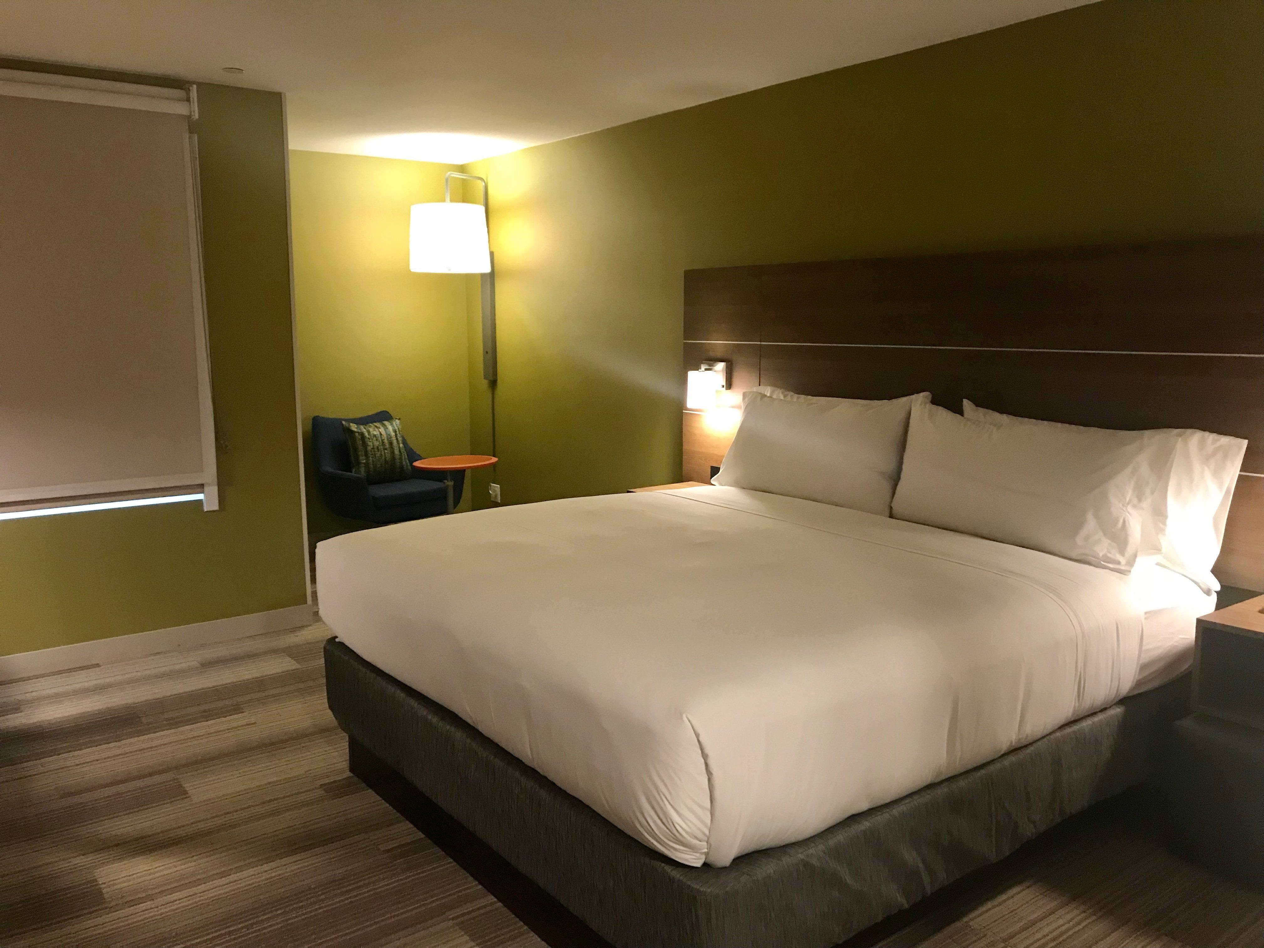 Holiday Inn Express & Suites Pasadena - Los Angeles By Ihg Ngoại thất bức ảnh