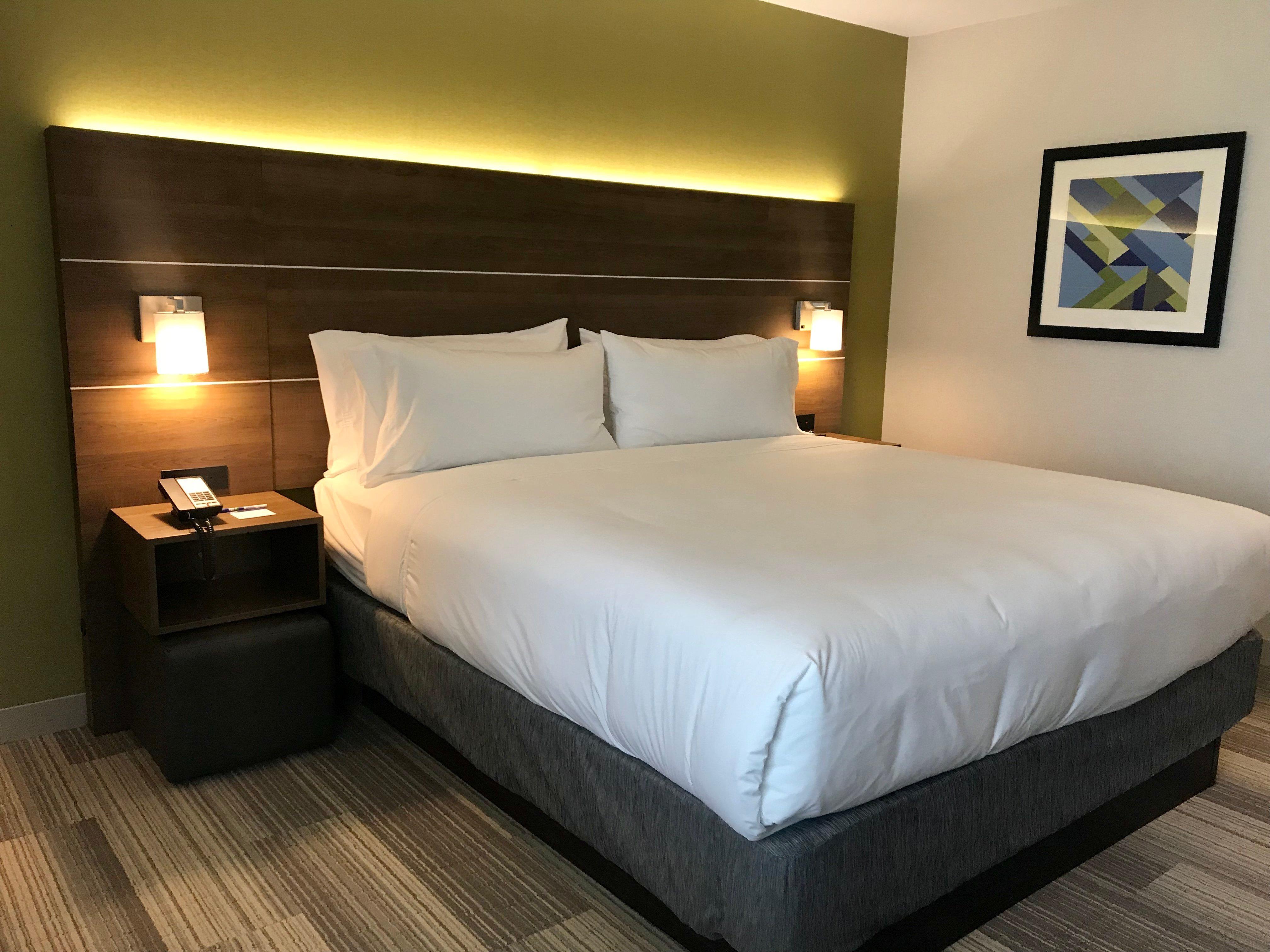 Holiday Inn Express & Suites Pasadena - Los Angeles By Ihg Ngoại thất bức ảnh