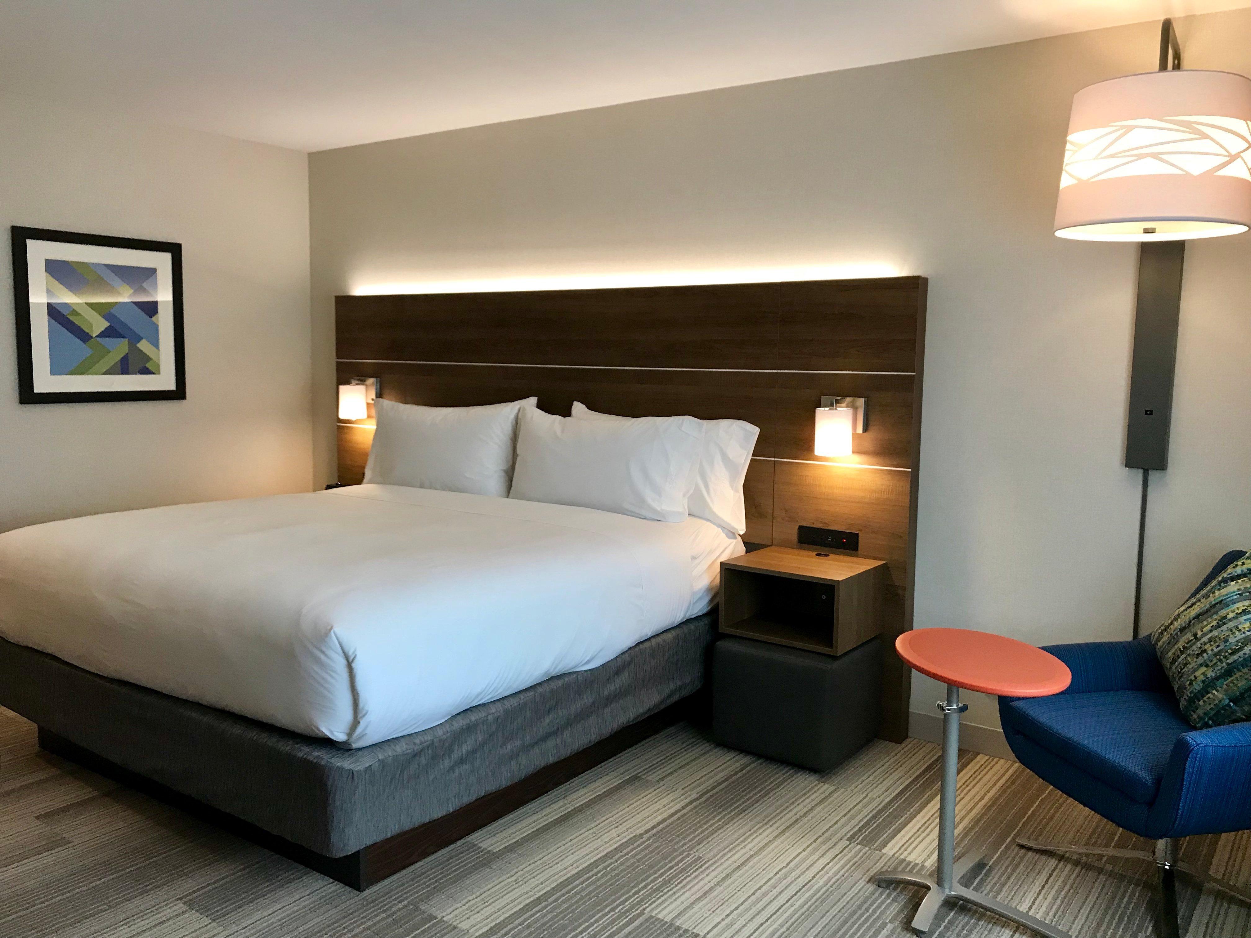 Holiday Inn Express & Suites Pasadena - Los Angeles By Ihg Ngoại thất bức ảnh