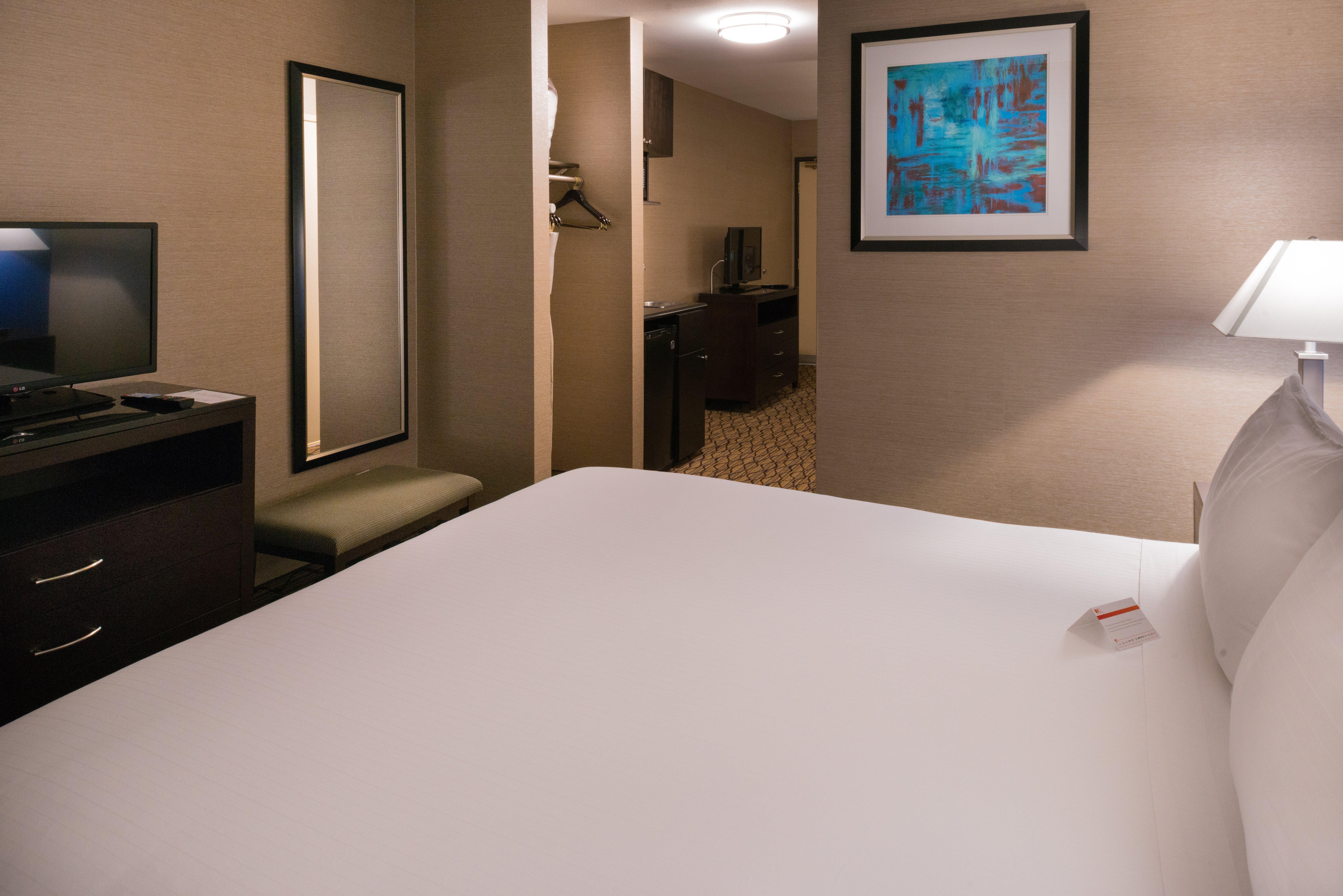 Holiday Inn Express & Suites Pasadena - Los Angeles By Ihg Ngoại thất bức ảnh