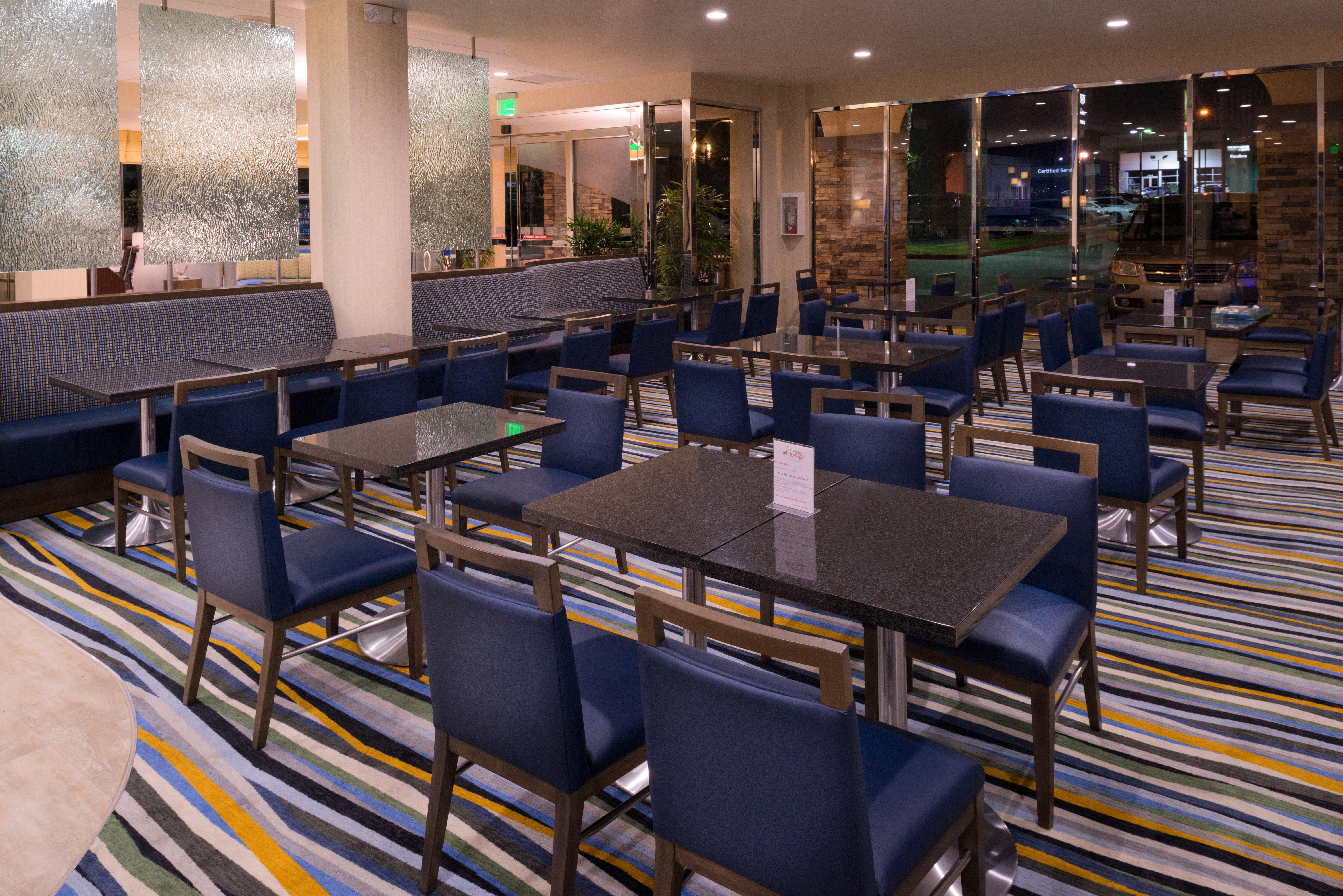 Holiday Inn Express & Suites Pasadena - Los Angeles By Ihg Ngoại thất bức ảnh